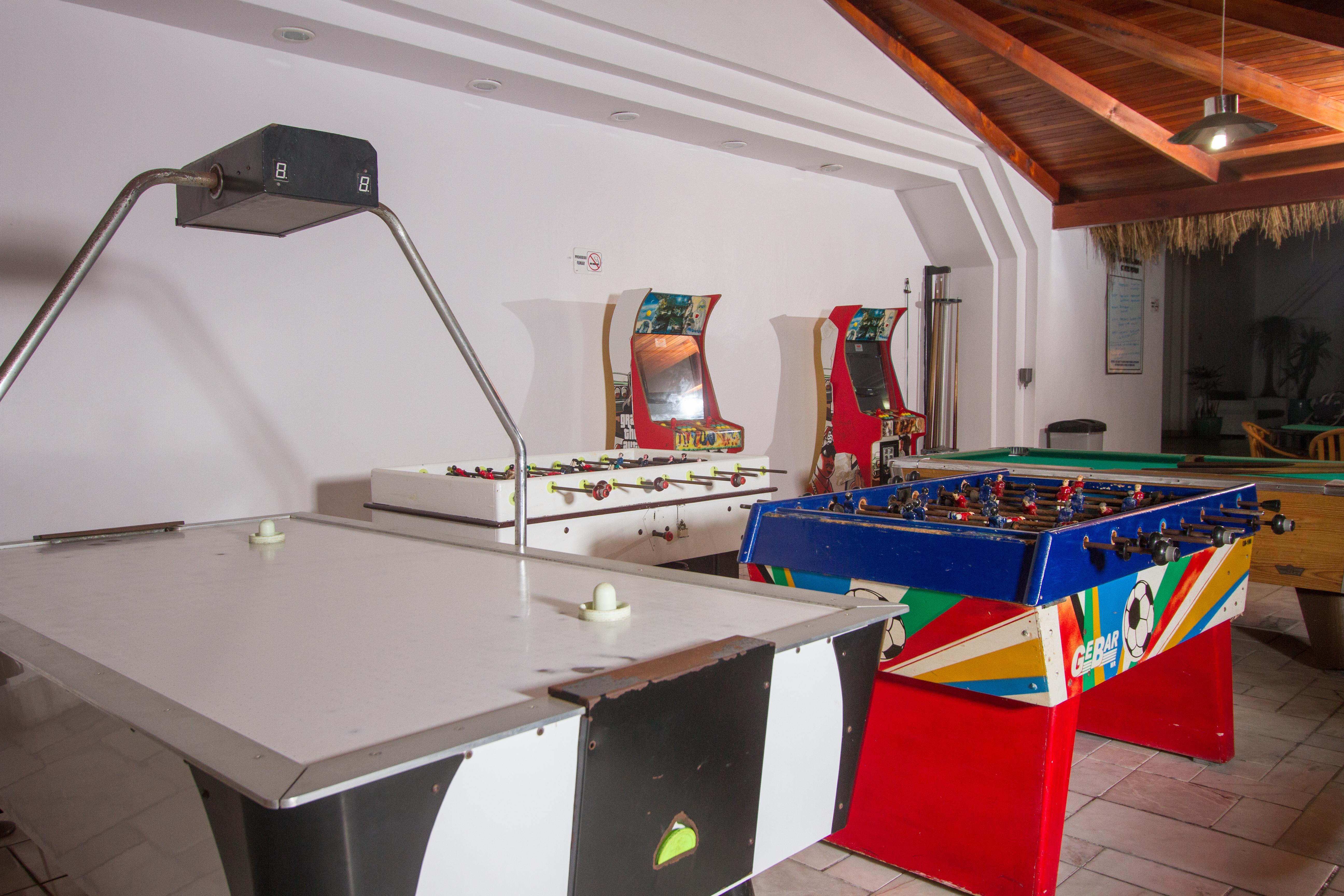 Royal Villas Resort Mazatlán Extérieur photo Air hockey table