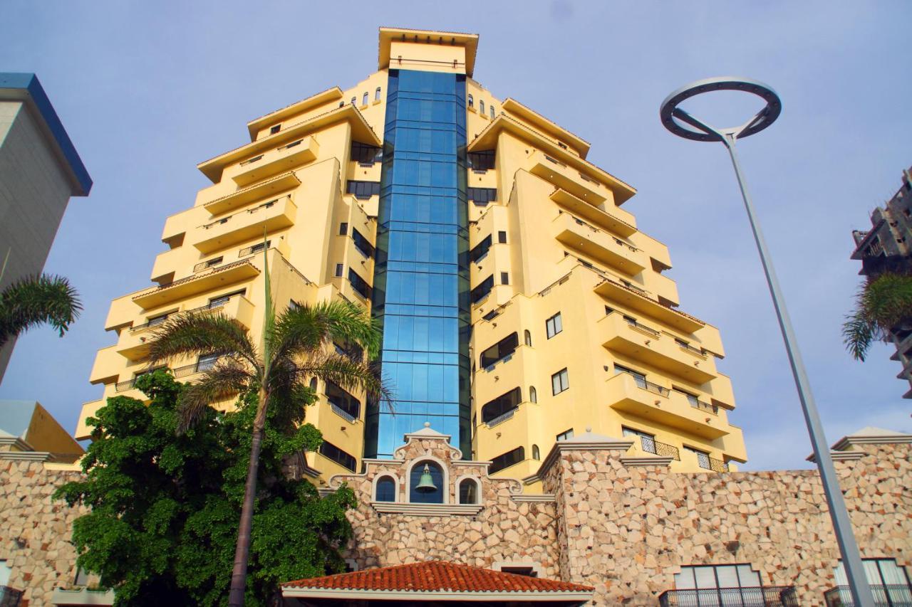 Royal Villas Resort Mazatlán Extérieur photo The hotel in 2008