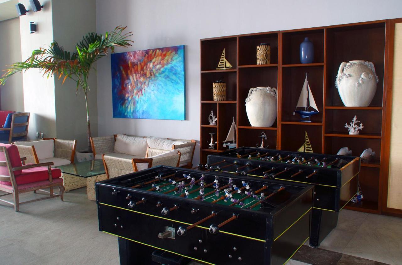 Royal Villas Resort Mazatlán Extérieur photo A foosball table